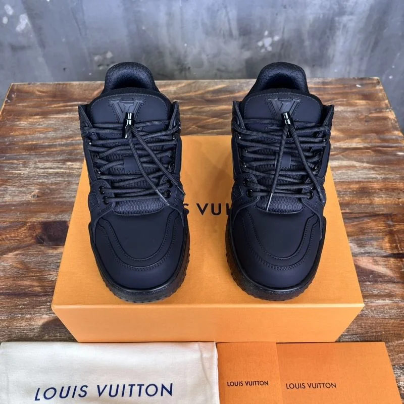 Louis Vuitton Trainer Sneaker HighPerformance 30385