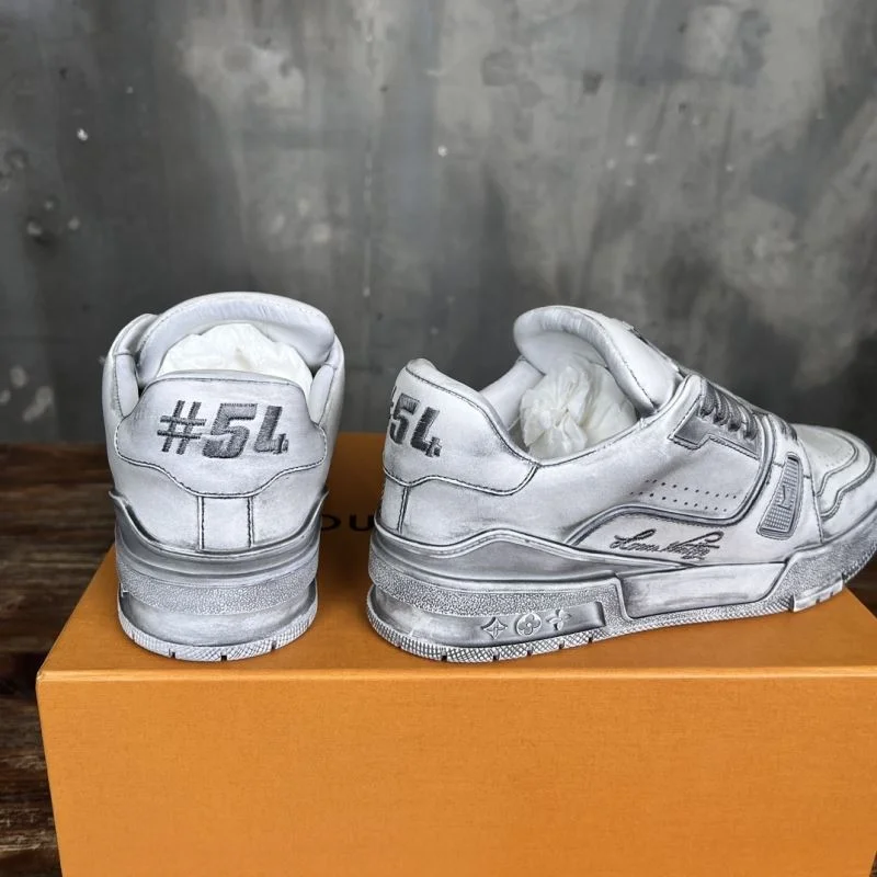 Affordable Louis Vuitton Trainer Sneaker 30323