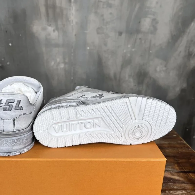 Affordable Louis Vuitton Trainer Sneaker 30323