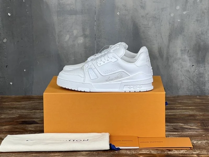 Supportive Louis Vuitton Trainer Sneaker 30382