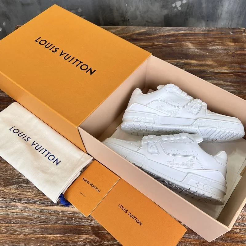 Supportive Louis Vuitton Trainer Sneaker 30382