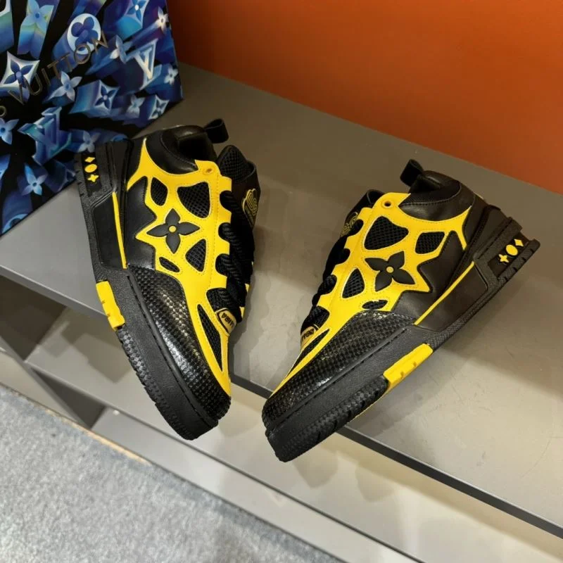 Supportive Louis Vuitton Trainer Sneaker 30379