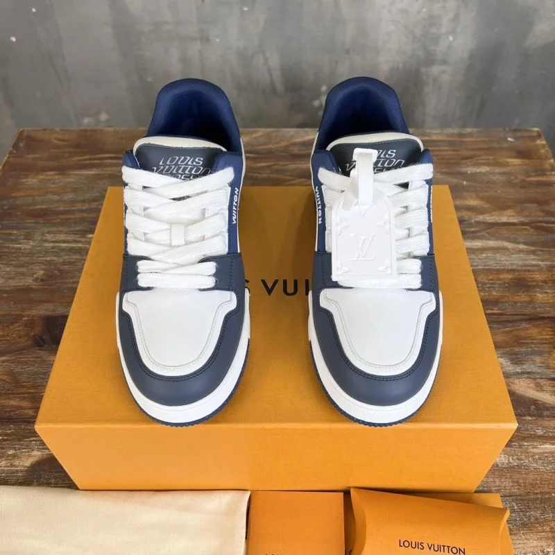 Fashionable Louis Vuitton Trainer Sneaker 30367