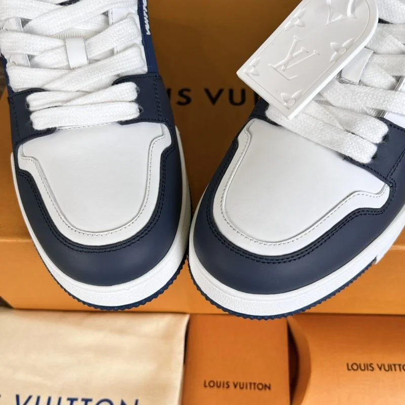 Fashionable Louis Vuitton Trainer Sneaker 30367