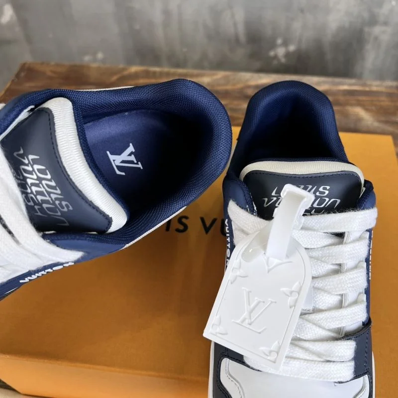 Fashionable Louis Vuitton Trainer Sneaker 30367