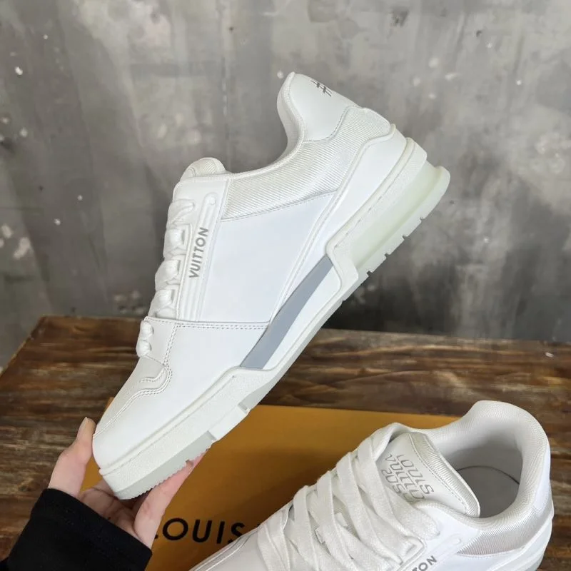 Louis Vuitton Trainer Sneaker Refined 30369