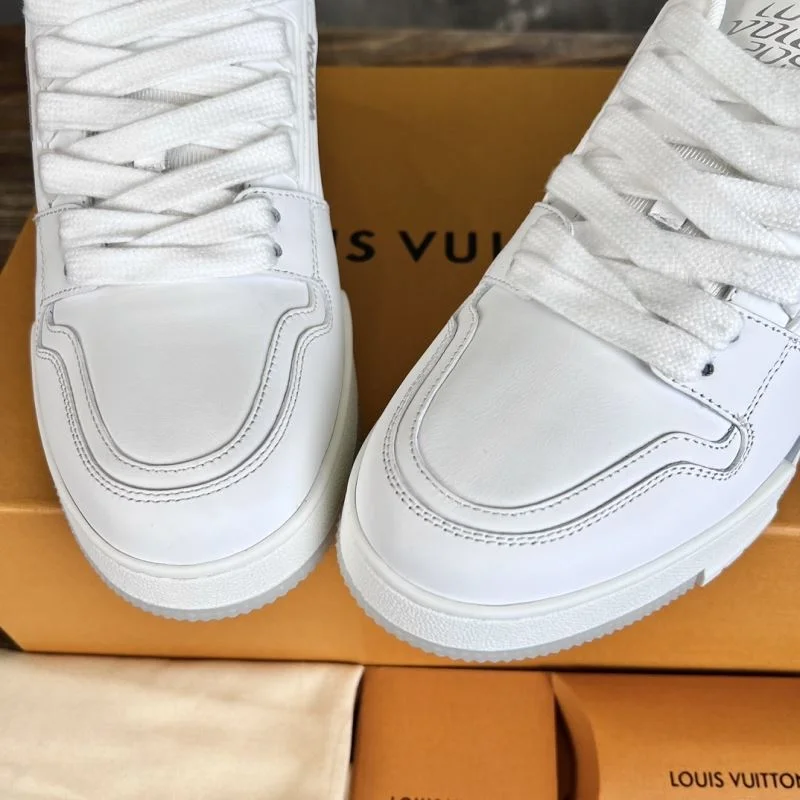 Louis Vuitton Trainer Sneaker Refined 30369