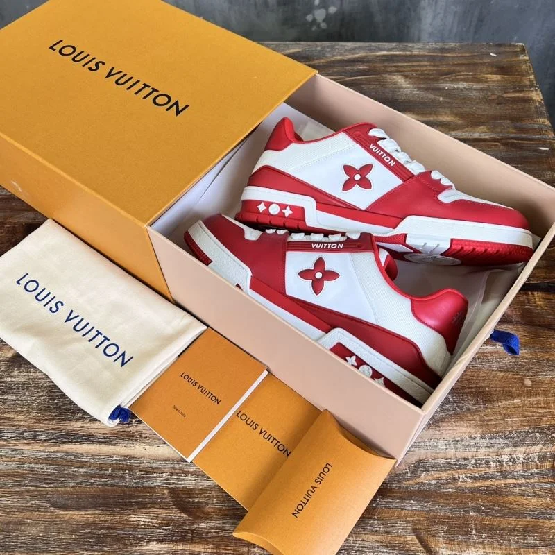 Louis Vuitton Trainer Sneaker Bright 30366