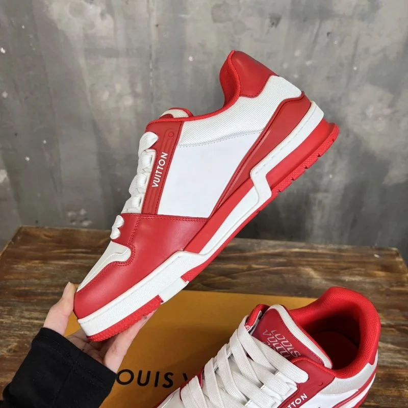 Louis Vuitton Trainer Sneaker Bright 30366