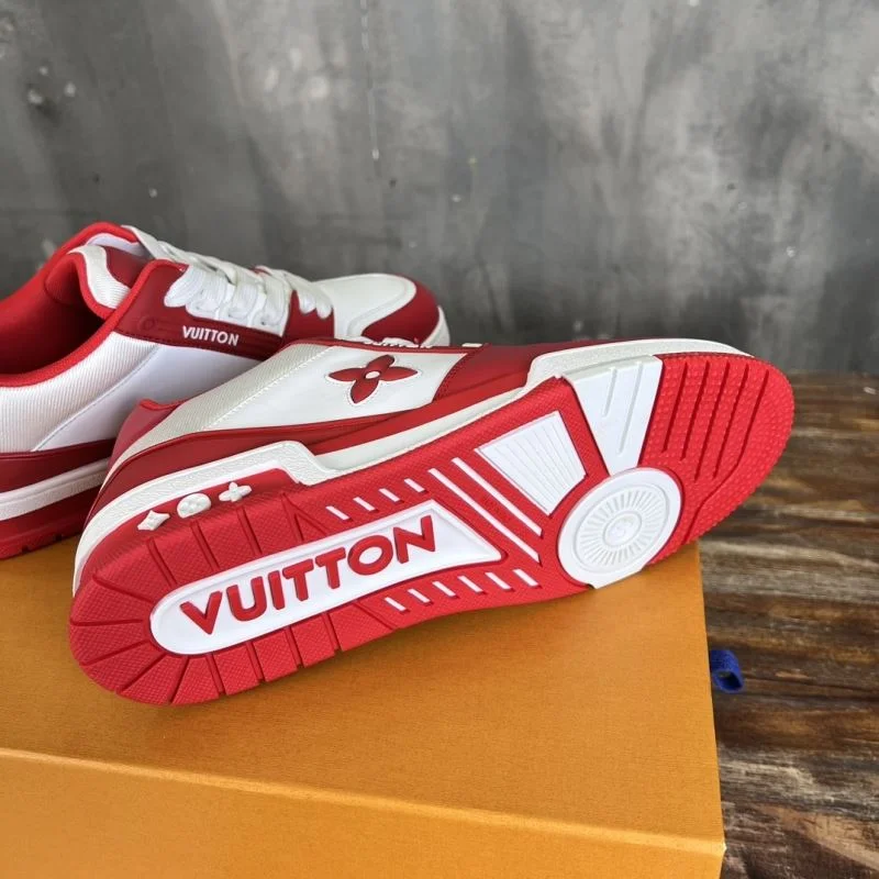 Louis Vuitton Trainer Sneaker Bright 30366