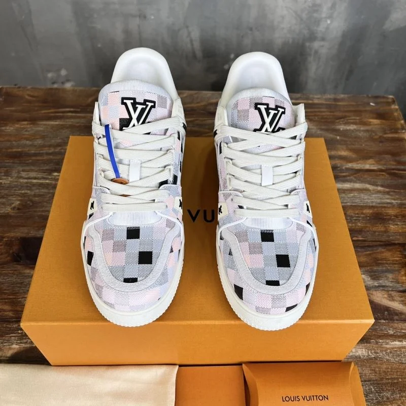 Attractive Louis Vuitton Trainer Sneaker 30370