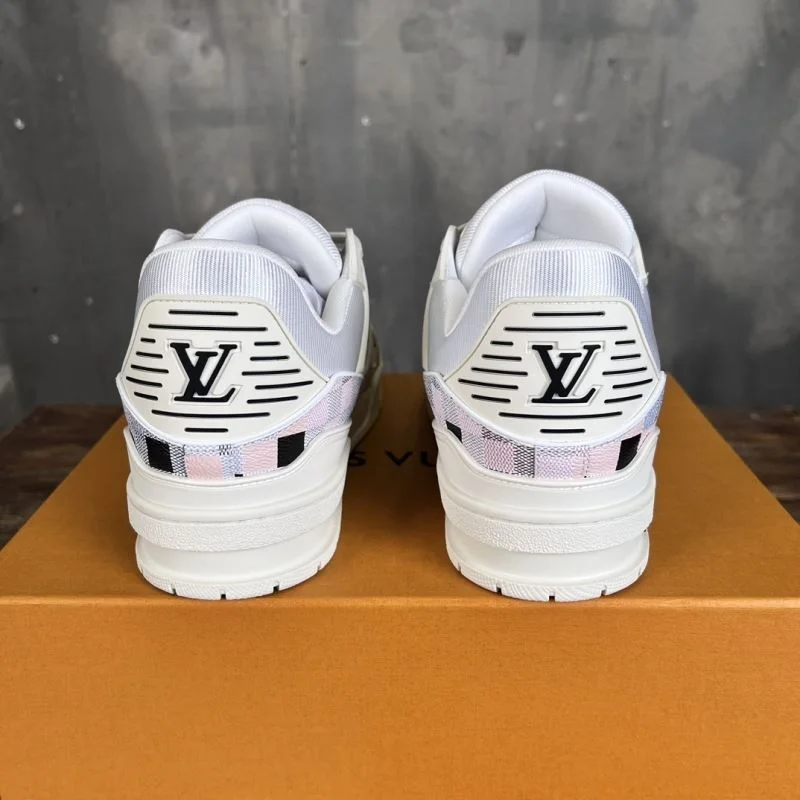 Attractive Louis Vuitton Trainer Sneaker 30370