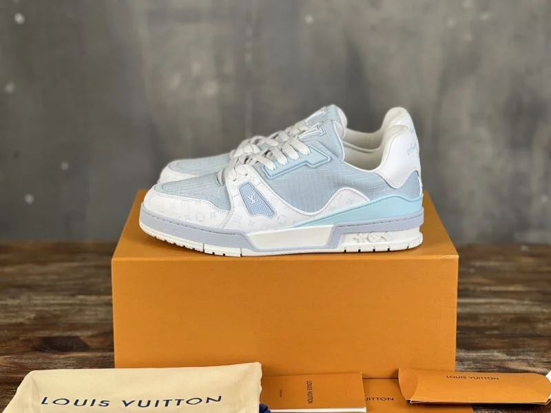 Modern Louis Vuitton Trainer Sneaker 30358
