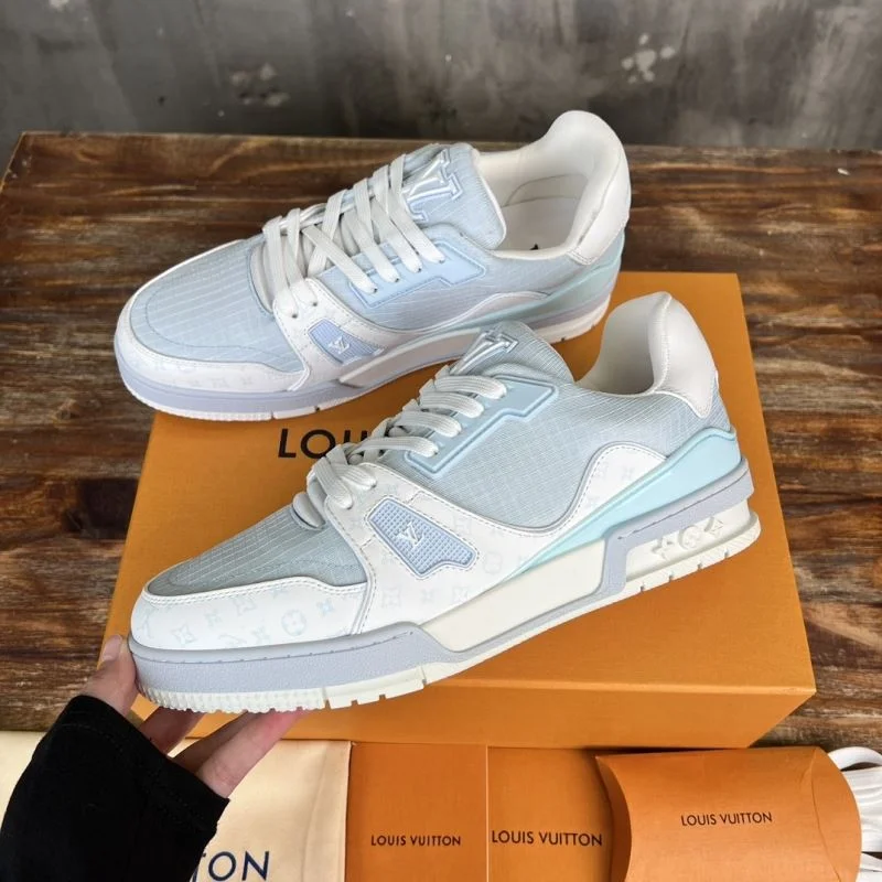 Modern Louis Vuitton Trainer Sneaker 30358
