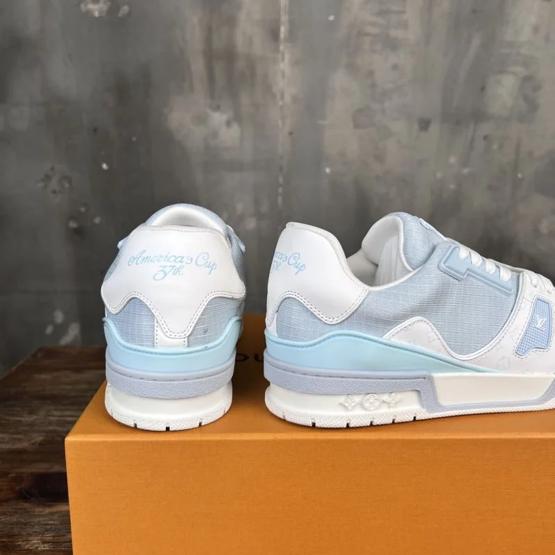 Modern Louis Vuitton Trainer Sneaker 30358