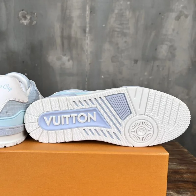 Modern Louis Vuitton Trainer Sneaker 30358