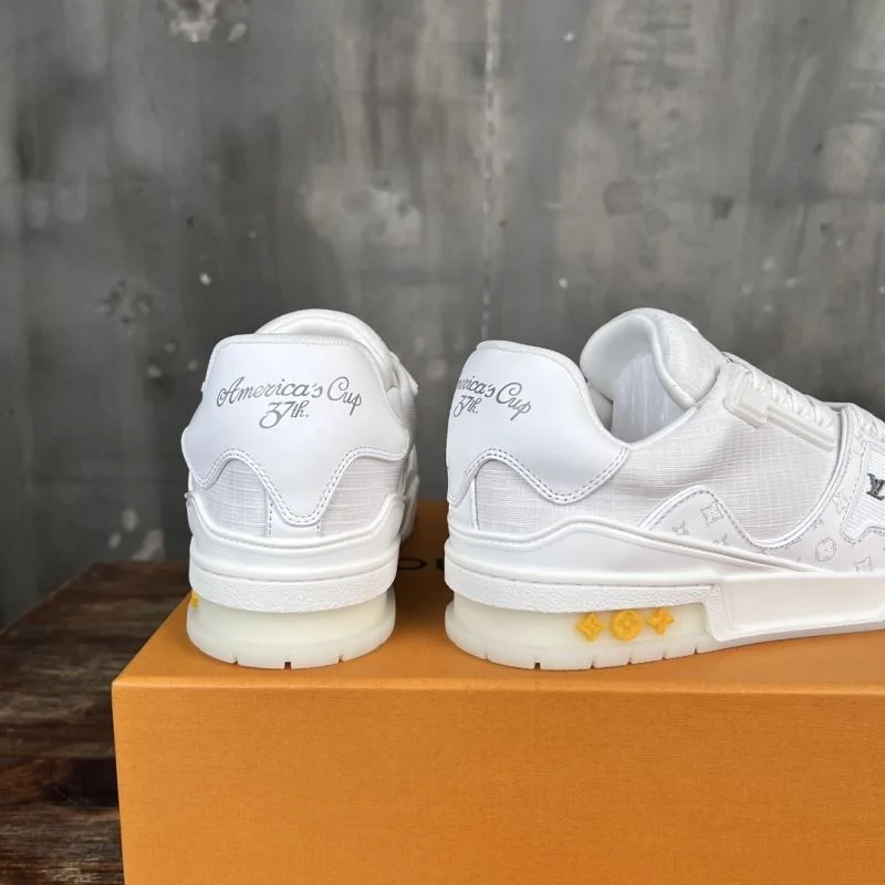 Louis Vuitton Trainer Sneaker Bold 30357