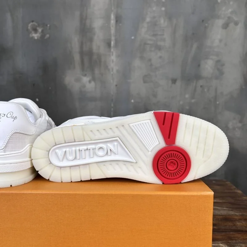 Louis Vuitton Trainer Sneaker Bold 30357
