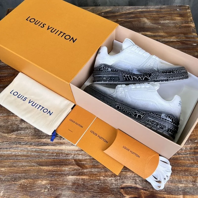 Louis Vuitton Trainer Sneaker Lightweight 30360