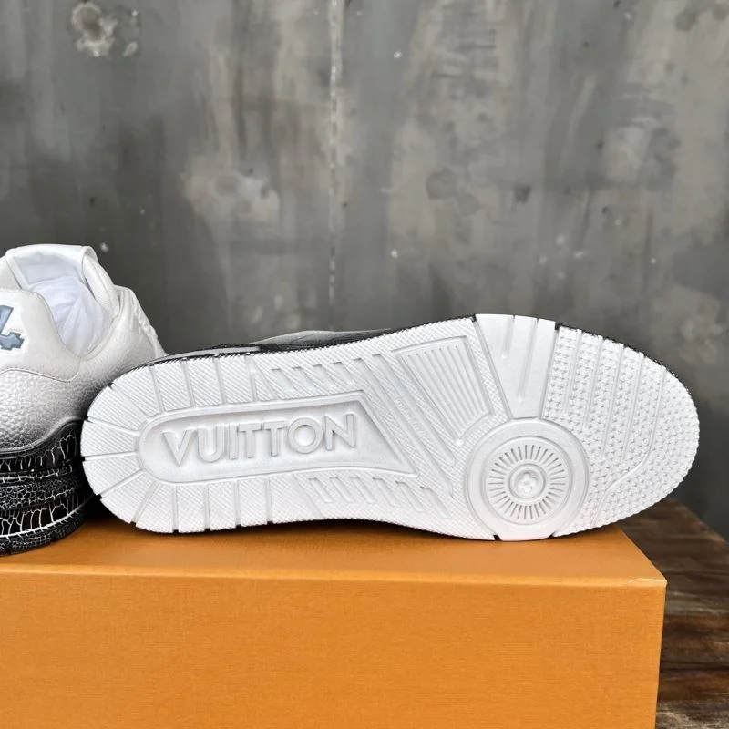 Louis Vuitton Trainer Sneaker Lightweight 30360