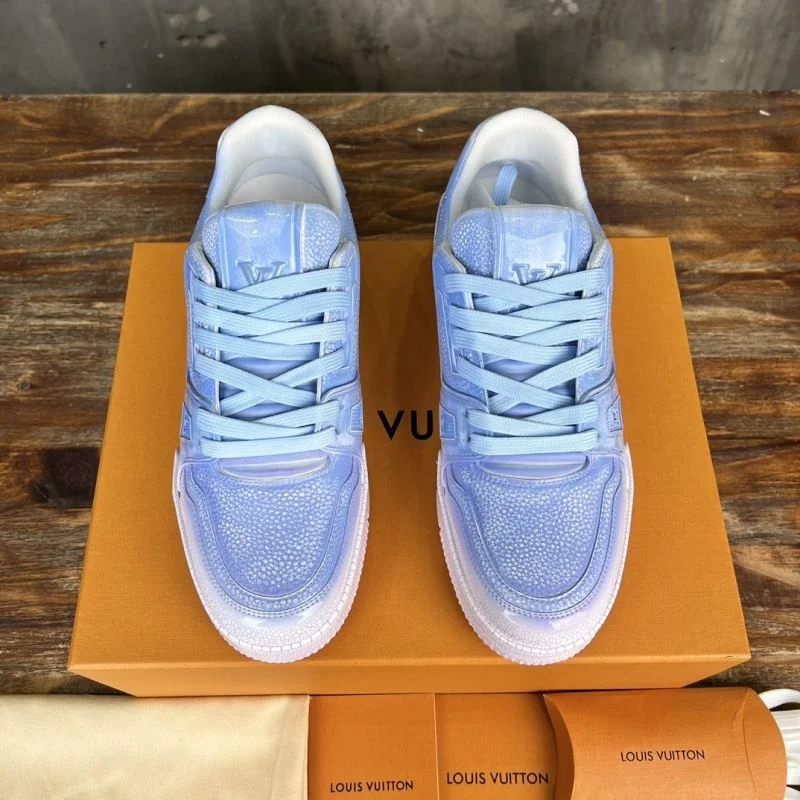 Louis Vuitton Trainer Sneaker UrbanChic 30359