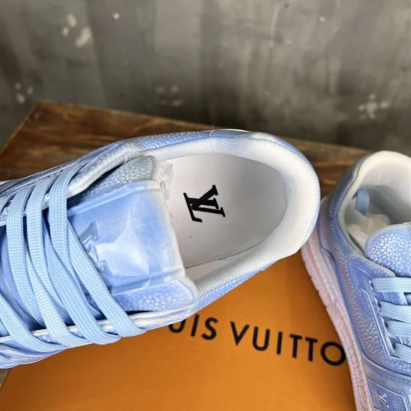 Louis Vuitton Trainer Sneaker UrbanChic 30359