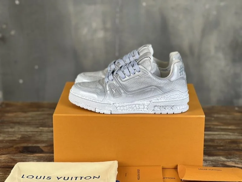 Louis Vuitton Trainer Sneaker MoistureWicking 30355