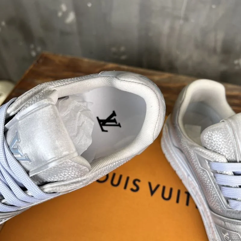 Louis Vuitton Trainer Sneaker MoistureWicking 30355