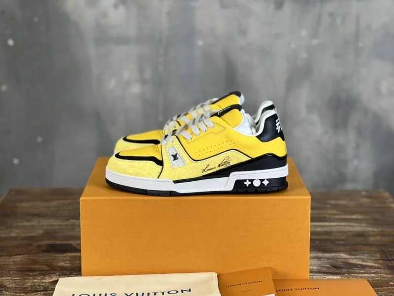 EasyMatch Louis Vuitton Trainer Sneaker 30352