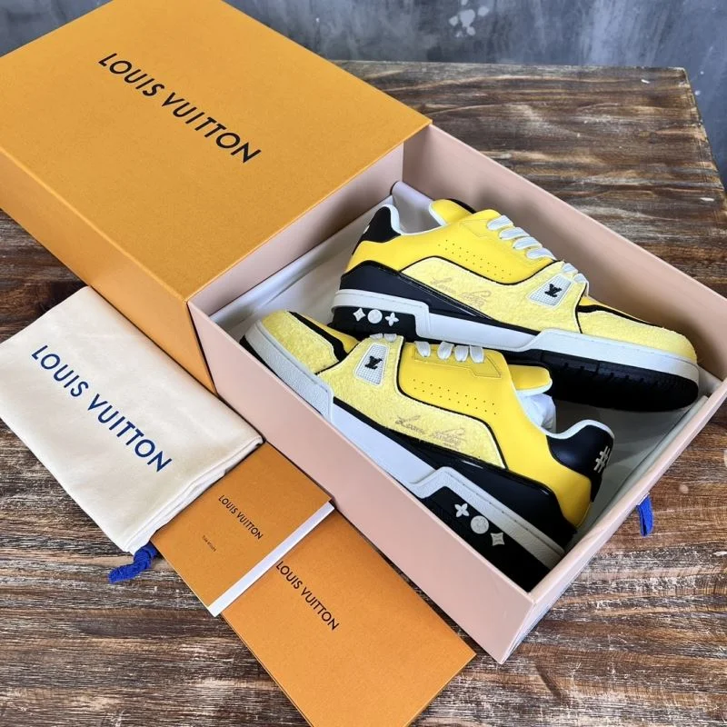 EasyMatch Louis Vuitton Trainer Sneaker 30352