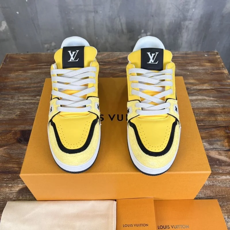 EasyMatch Louis Vuitton Trainer Sneaker 30352