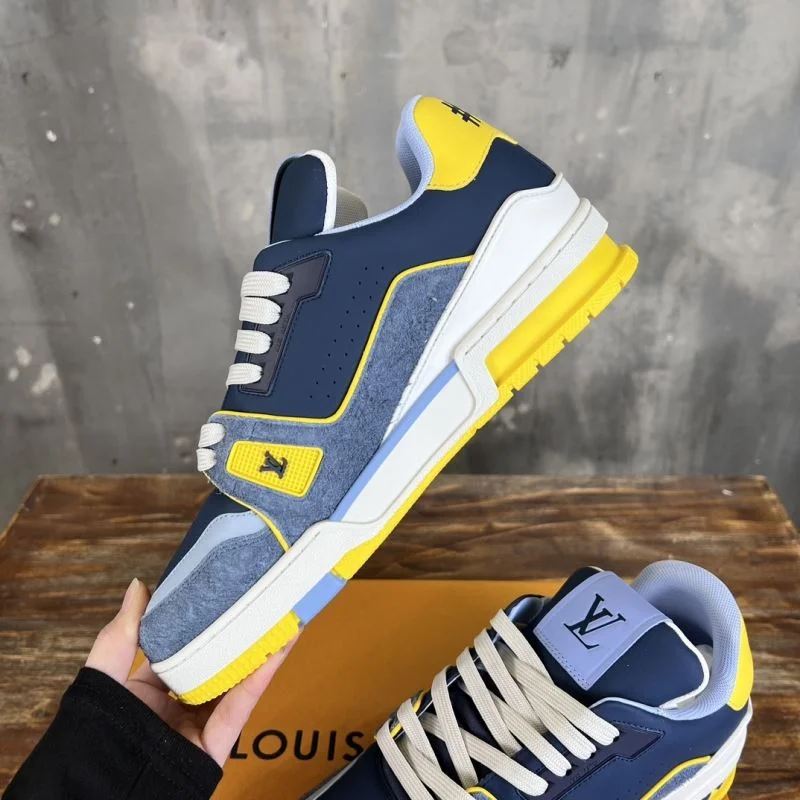 Original Louis Vuitton Trainer Sneaker 30353