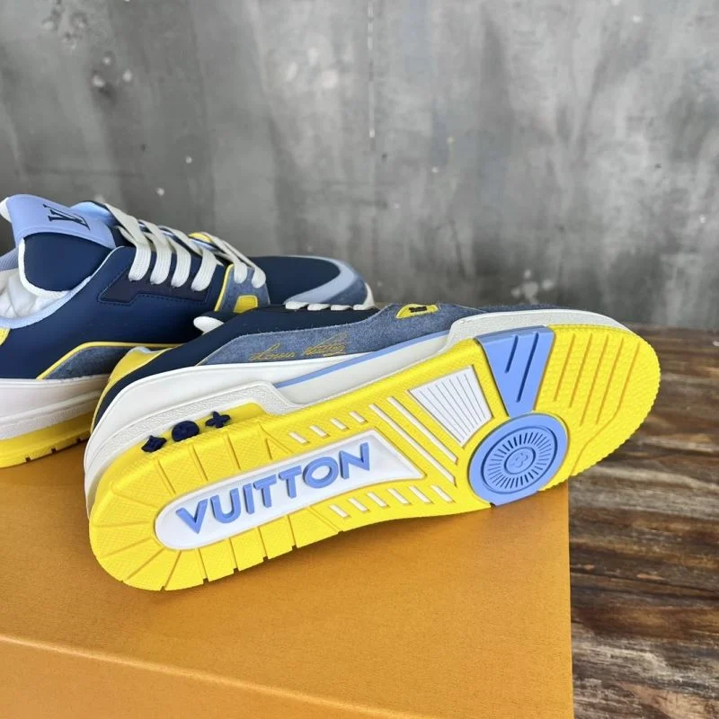 Original Louis Vuitton Trainer Sneaker 30353