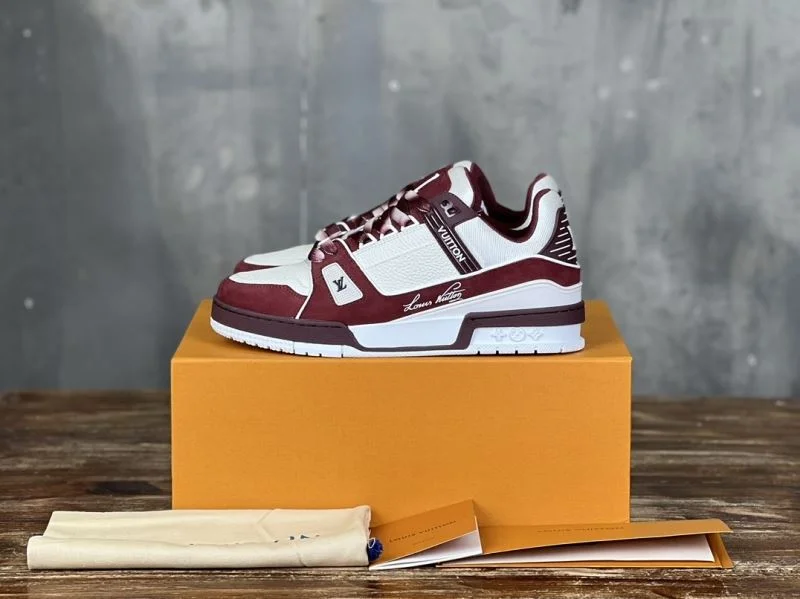 Louis Vuitton Trainer Sneaker Refined 30349