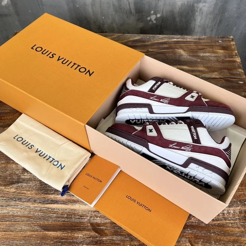 Louis Vuitton Trainer Sneaker Refined 30349