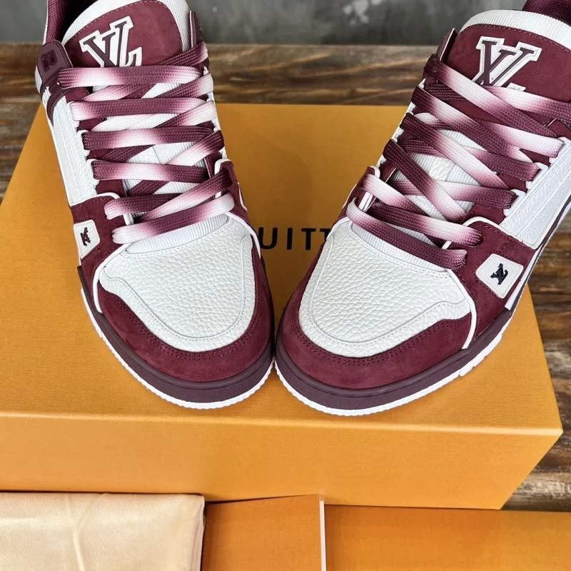 Louis Vuitton Trainer Sneaker Refined 30349