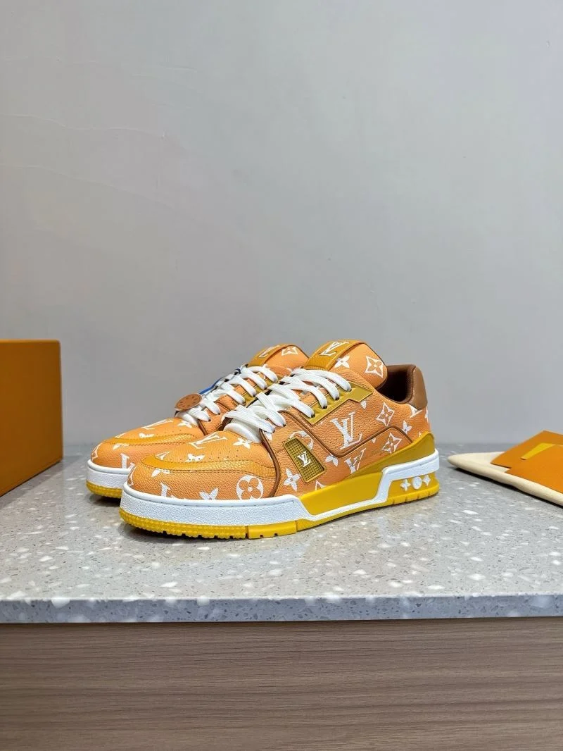 Unisex Louis Vuitton Trainer Sneaker 31580