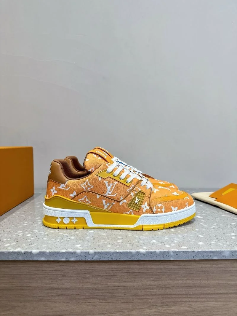 Unisex Louis Vuitton Trainer Sneaker 31580