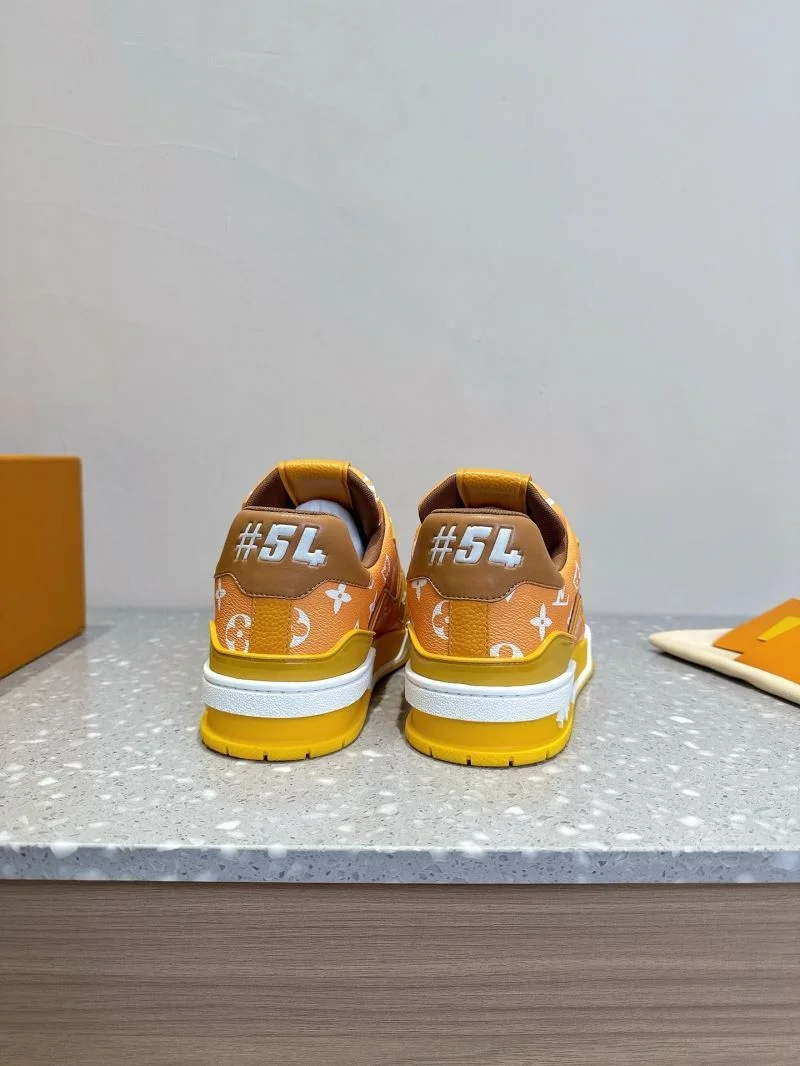 Unisex Louis Vuitton Trainer Sneaker 31580