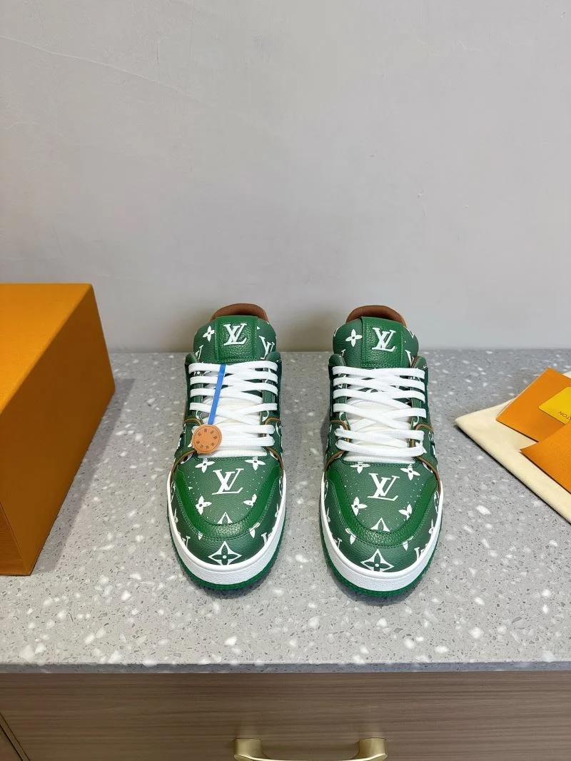 Louis Vuitton Trainer Sneaker Elegant 31562
