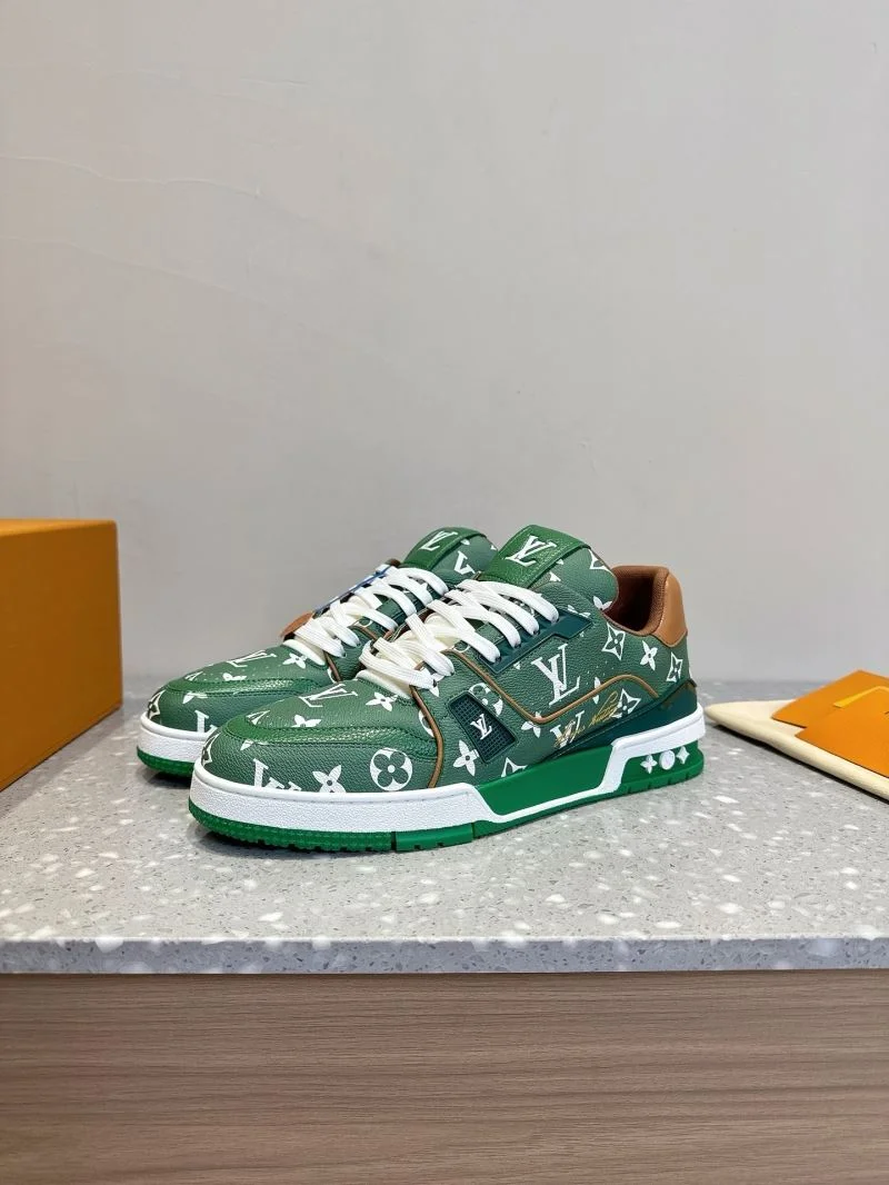 Louis Vuitton Trainer Sneaker Elegant 31562