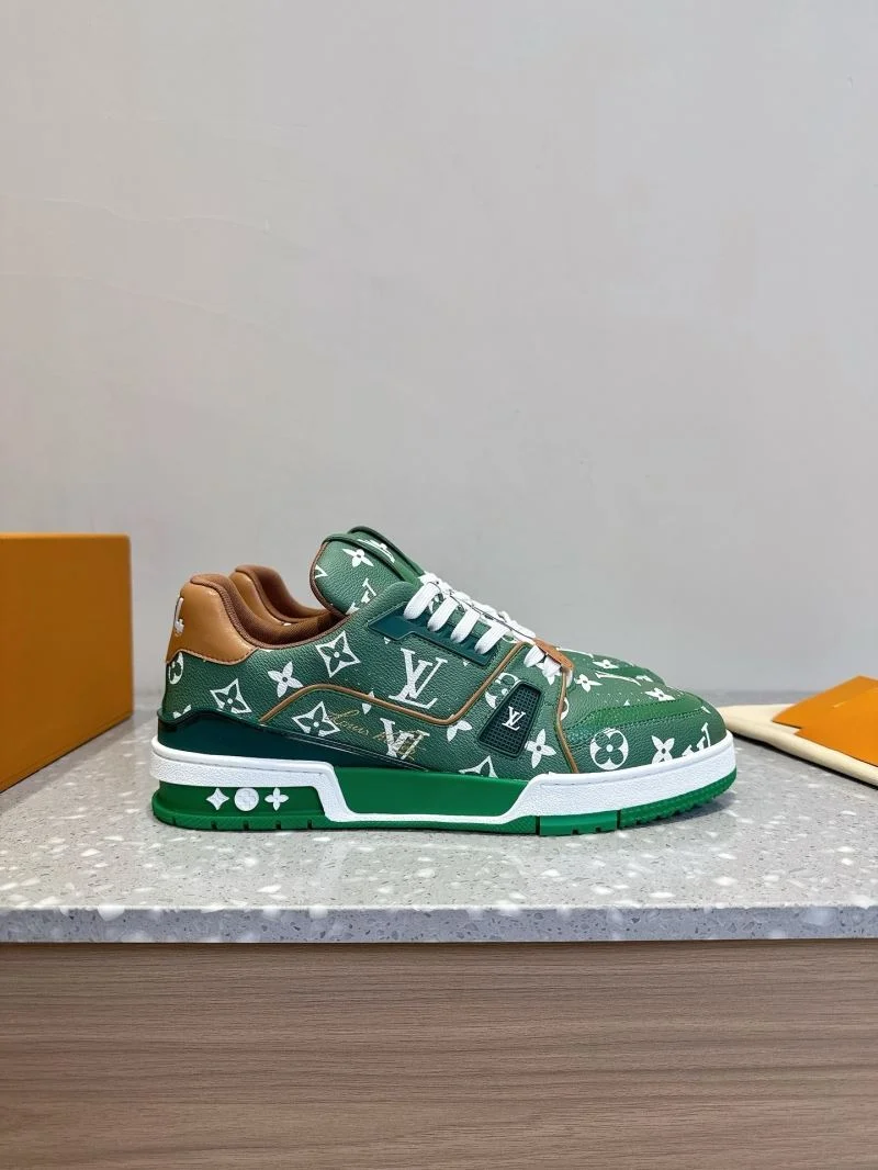 Louis Vuitton Trainer Sneaker Elegant 31562