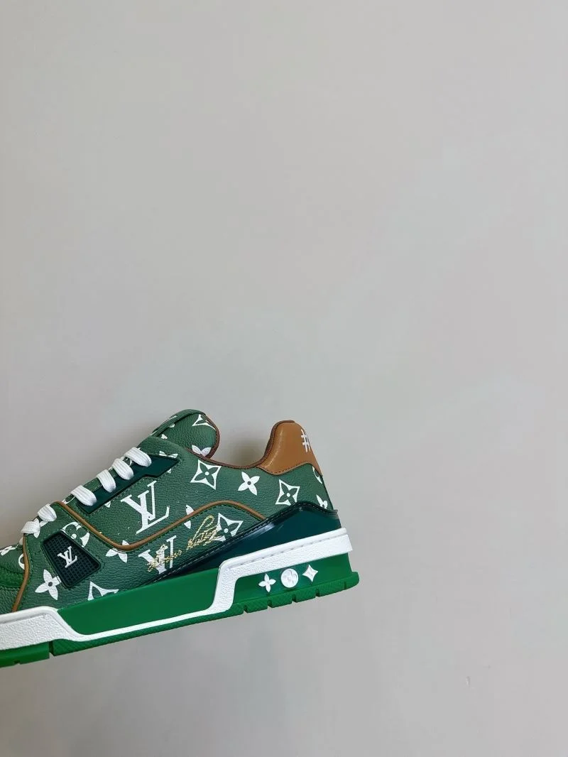 Louis Vuitton Trainer Sneaker Elegant 31562