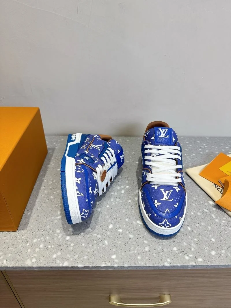 Louis Vuitton Trainer Sneaker FashionForward 31571