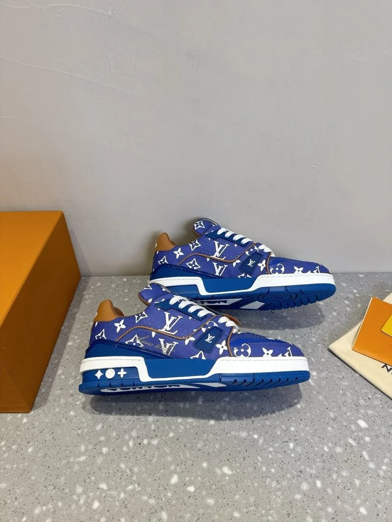 Louis Vuitton Trainer Sneaker FashionForward 31571