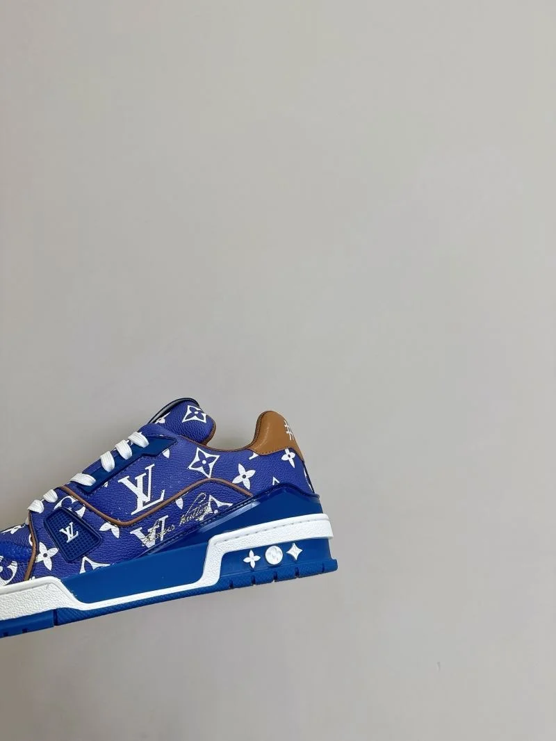 Louis Vuitton Trainer Sneaker FashionForward 31571