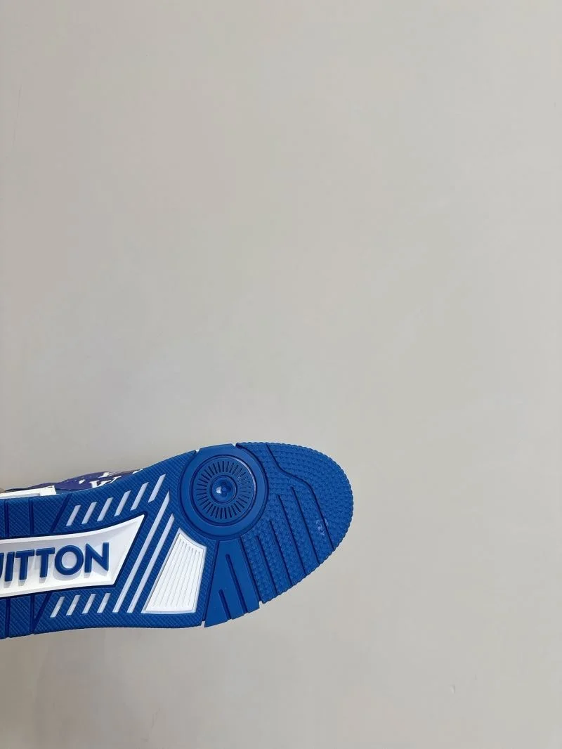 Louis Vuitton Trainer Sneaker FashionForward 31571