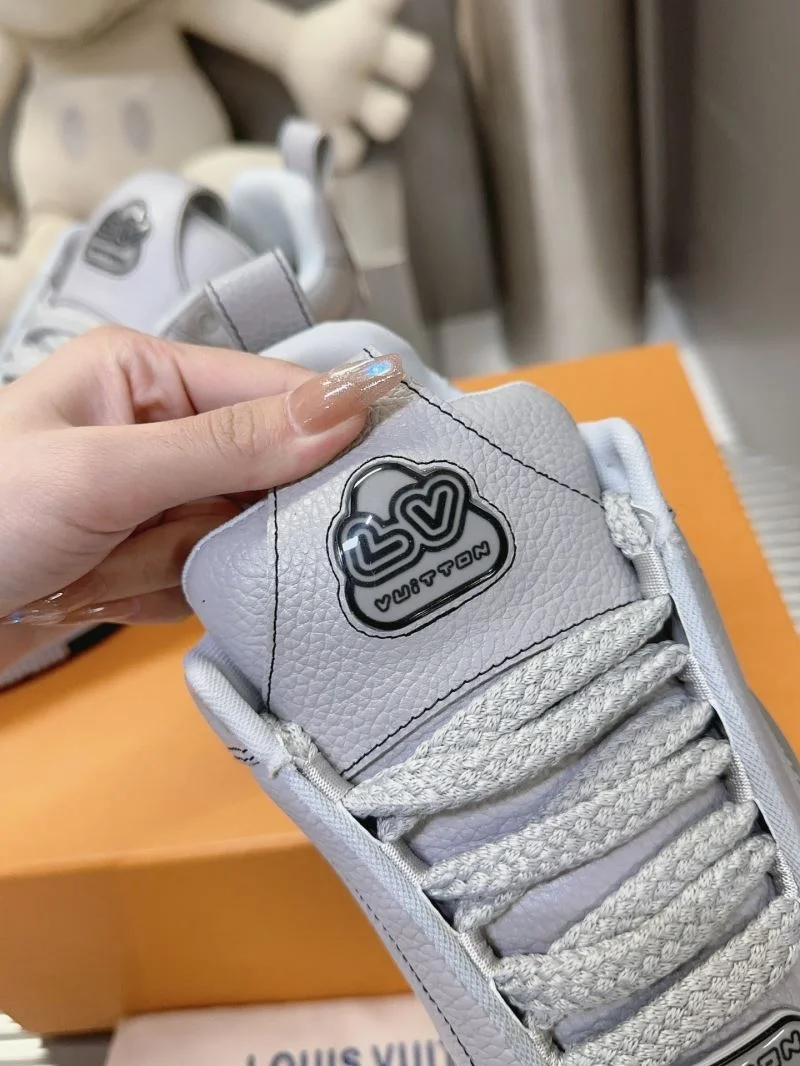 SmartChoice Louis Vuitton Trainer Sneaker 31564