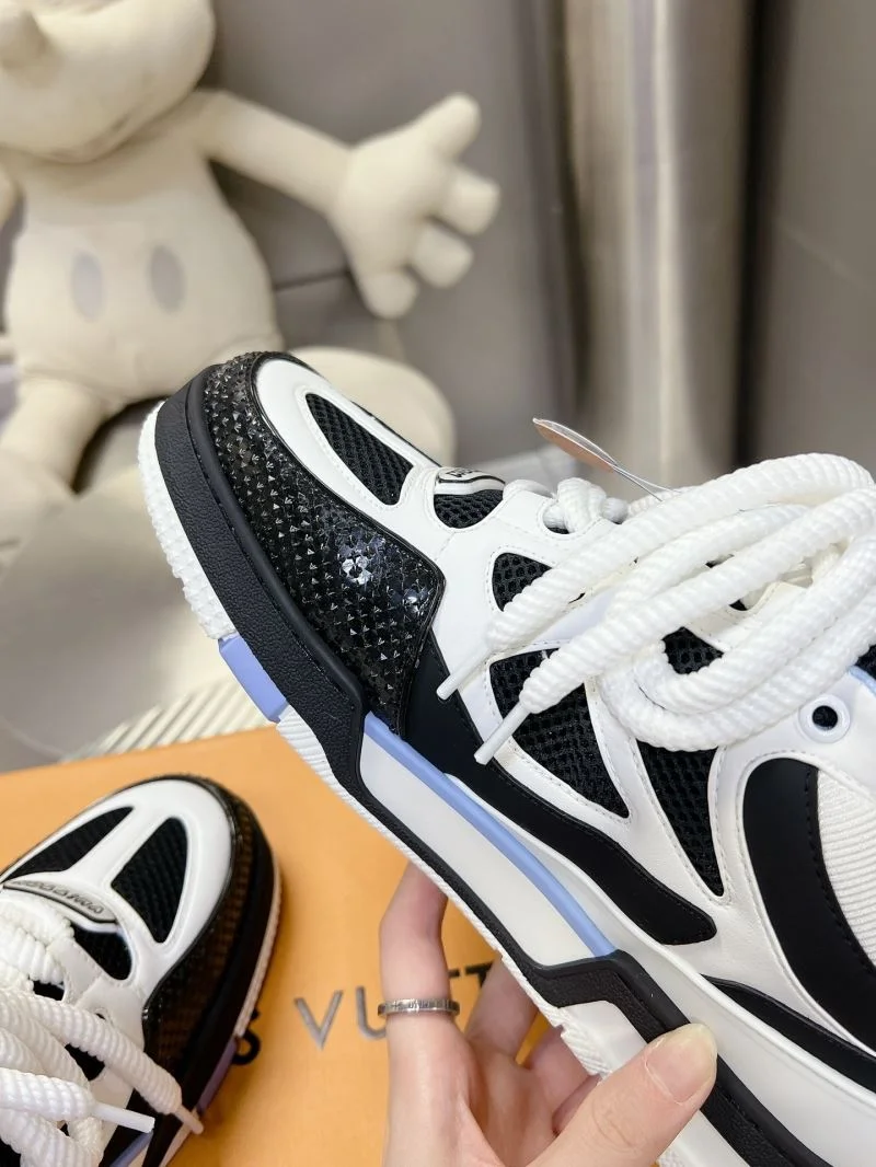 Lightweight Louis Vuitton Trainer Sneaker 31567