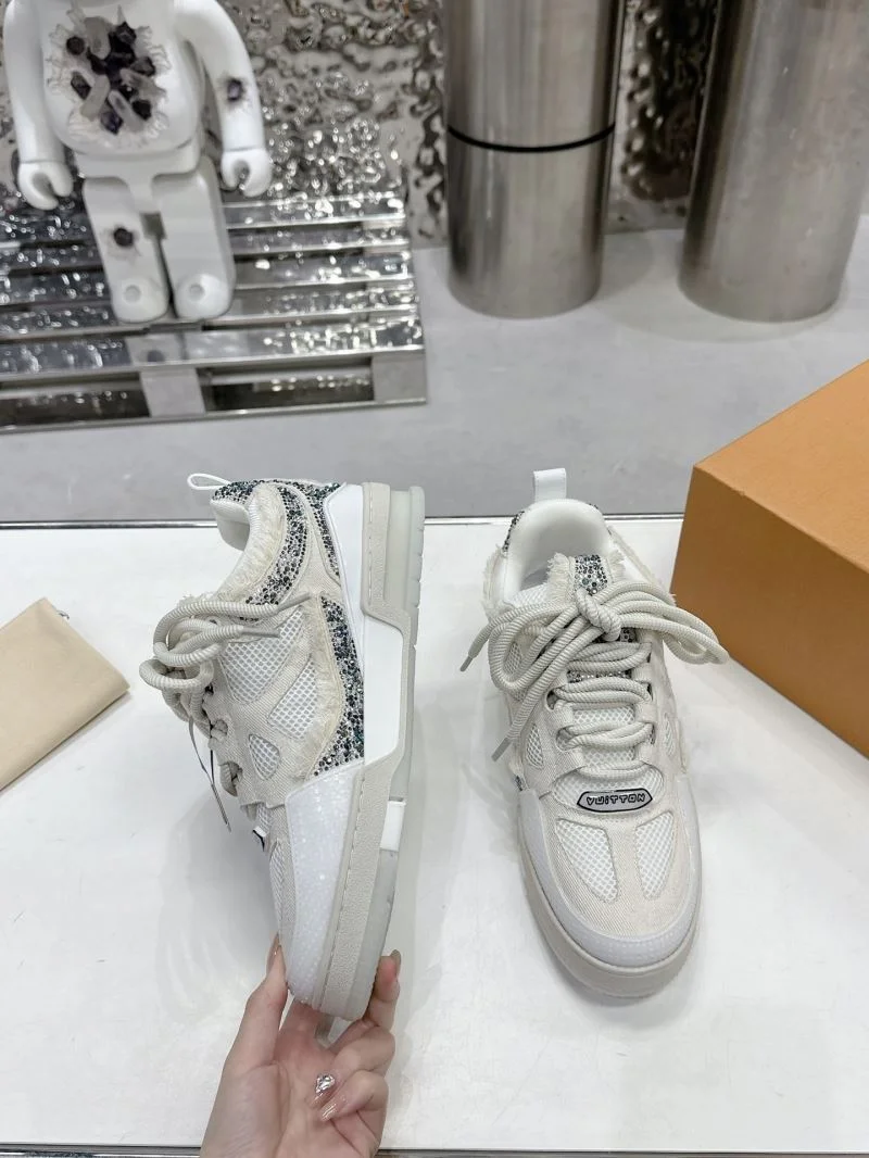 Flexible Louis Vuitton Trainer Sneaker 31563
